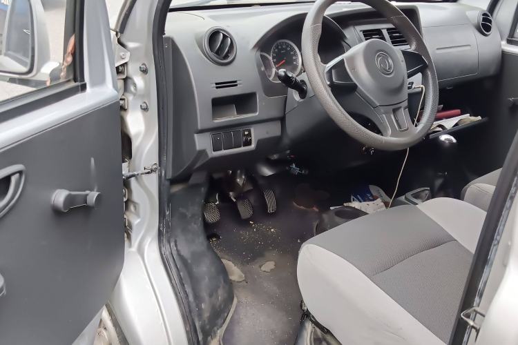 Used Dongfeng Xiaokang K07S 2019 1.2L Practical Version China VI Standard DK12 Driver Seat