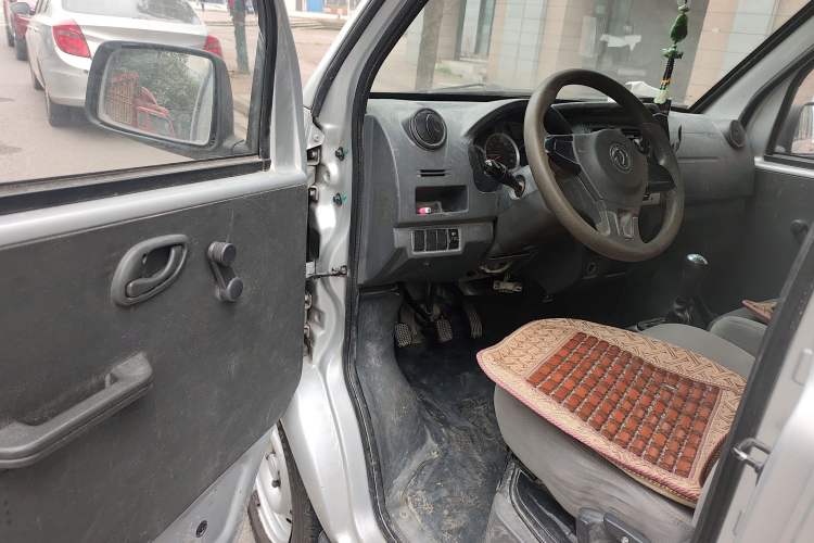 Used Dongfeng Xiaokang K07S 2019 1.2L Practical Version China VI Standard DK12 Driver Seat