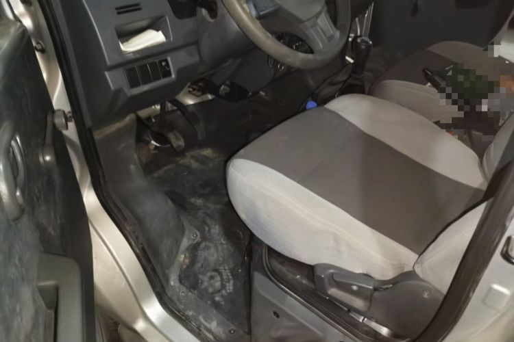 Used Dongfeng Xiaokang K07S 2019 1.2L Practical Version China VI Standard DK12 Driver Seat