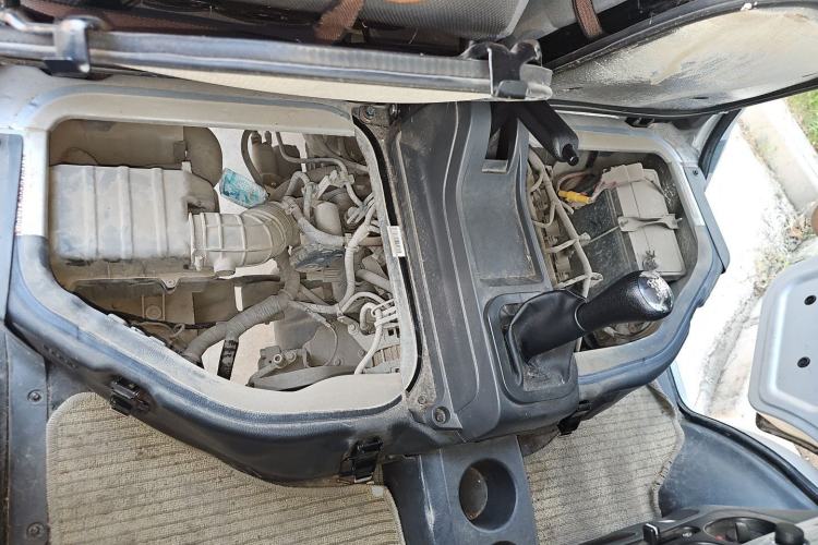 Used Dongfeng Xiaokang K07S 2019 1.2L Practical Version China VI Standard DK12 Engine Bay