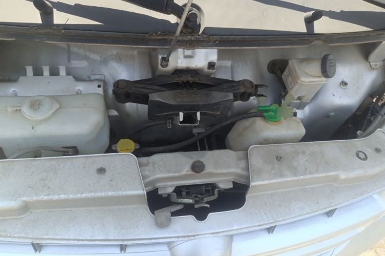 Used Dongfeng Xiaokang K07S 2019 1.2L Practical Version China VI Standard DK12 Engine Bay