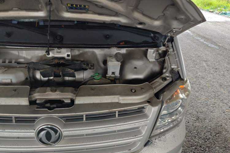 Used Dongfeng Xiaokang K07S 2019 1.2L Practical Version China VI Standard DK12 Engine Bay Left
