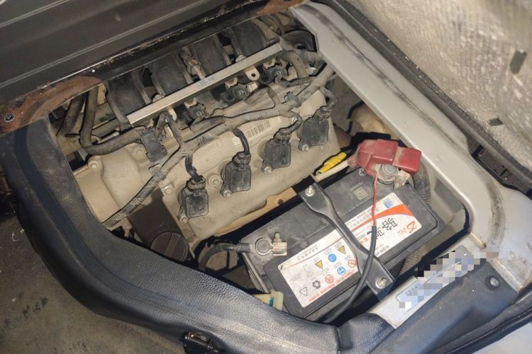 Used Dongfeng Xiaokang K07S 2019 1.2L Practical Version China VI Standard DK12 Engine Bay Left