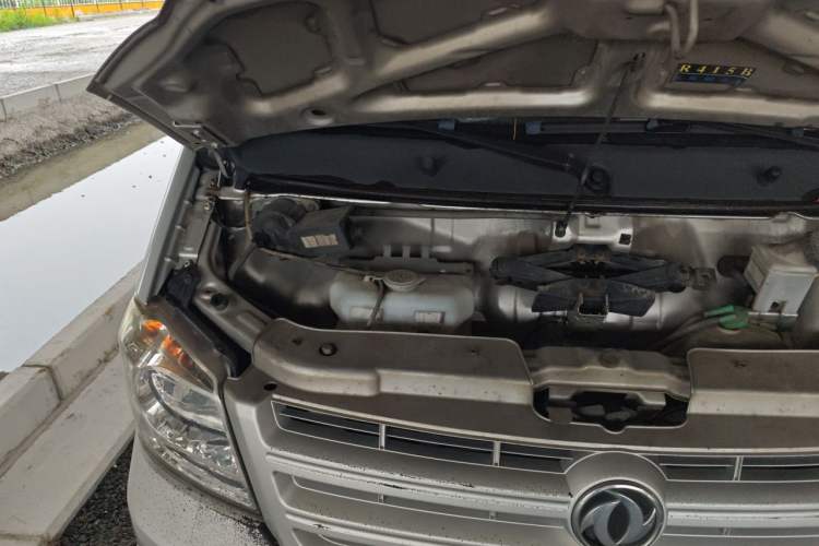 Used Dongfeng Xiaokang K07S 2019 1.2L Practical Version China VI Standard DK12 Engine Bay Right