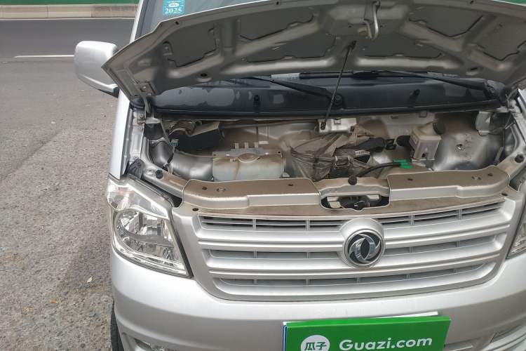 Used Dongfeng Xiaokang K07S 2019 1.2L Practical Version China VI Standard DK12 Engine Bay Right