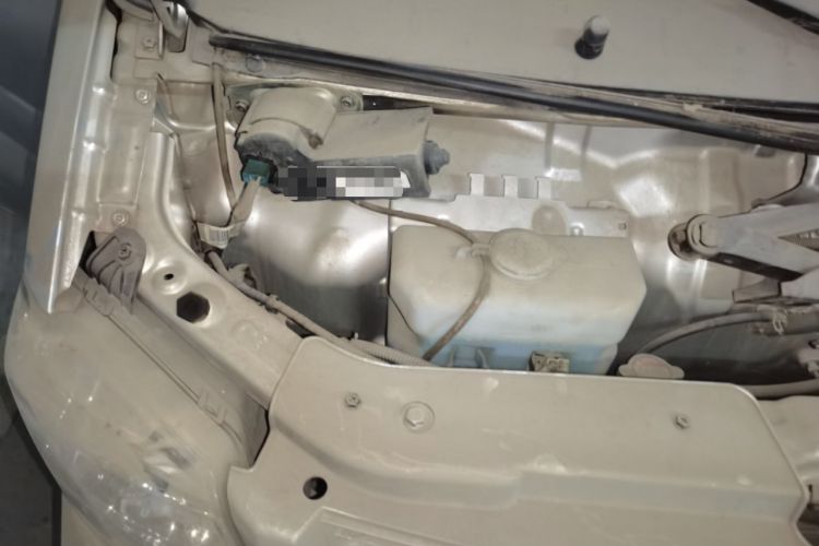Used Dongfeng Xiaokang K07S 2019 1.2L Practical Version China VI Standard DK12 Engine Bay Right