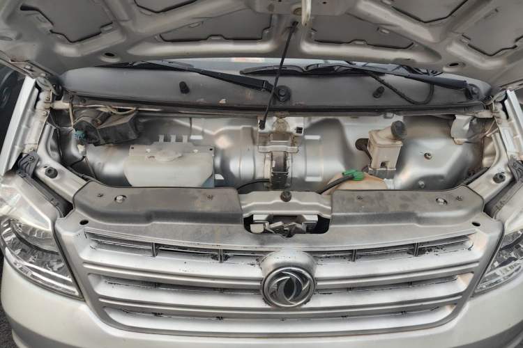 Used Dongfeng Xiaokang K07S 2019 1.2L Practical Version China VI Standard DK12 Engine Bay