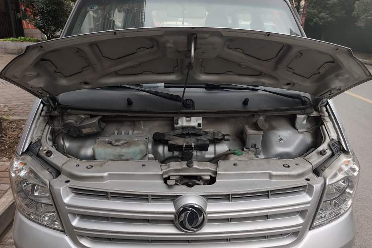 Used Dongfeng Xiaokang K07S 2019 1.2L Practical Version China VI Standard DK12 Engine Bay