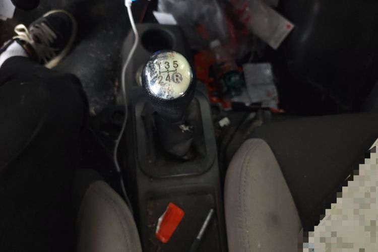 Used Dongfeng Xiaokang K07S 2019 1.2L Practical Version China VI Standard DK12 Gear Lever