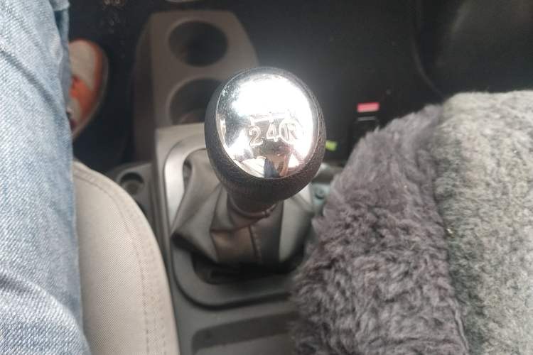 Used Dongfeng Xiaokang K07S 2019 1.2L Practical Version China VI Standard DK12 Gear Lever