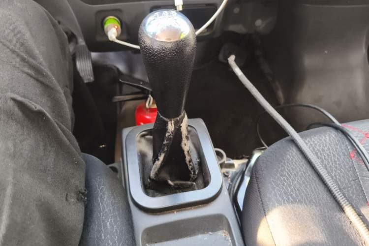 Used Dongfeng Xiaokang K07S 2019 1.2L Practical Version China VI Standard DK12 Gear Lever