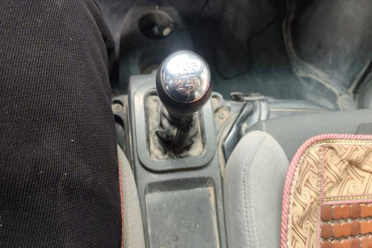 Used Dongfeng Xiaokang K07S 2019 1.2L Practical Version China VI Standard DK12 Gear Lever