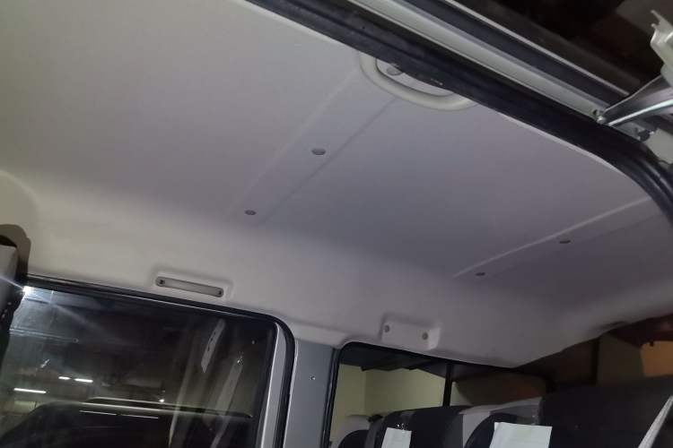 Used Dongfeng Xiaokang K07S 2019 1.2L Practical Version China VI Standard DK12 Headliner