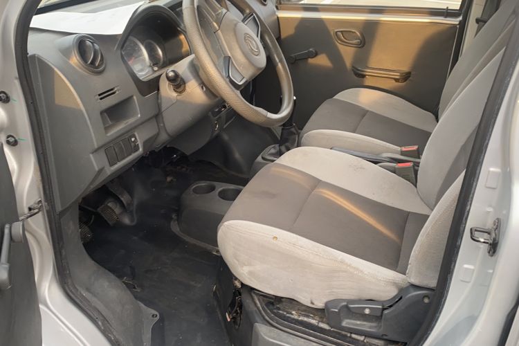 Used Dongfeng Xiaokang K07S 2019 1.2L Practical Version China VI Standard DK12 Interior 1