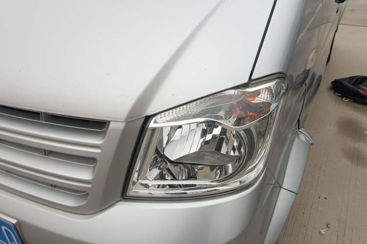 Used Dongfeng Xiaokang K07S 2019 1.2L Practical Version China VI Standard DK12 Left Front Headlight