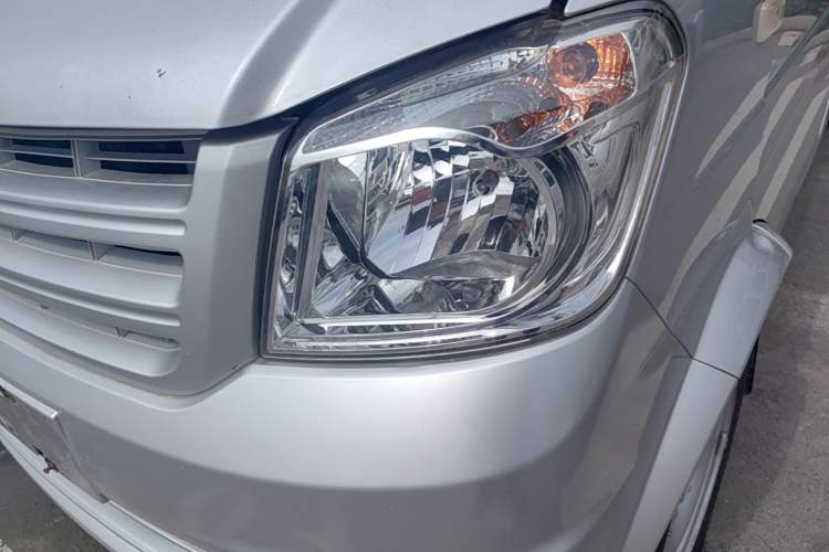 Used Dongfeng Xiaokang K07S 2019 1.2L Practical Version China VI Standard DK12 Left Front Headlight