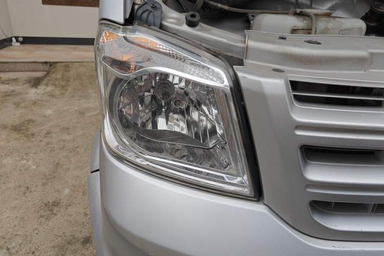 Used Dongfeng Xiaokang K07S 2019 1.2L Practical Version China VI Standard DK12 Right Front Headlight
