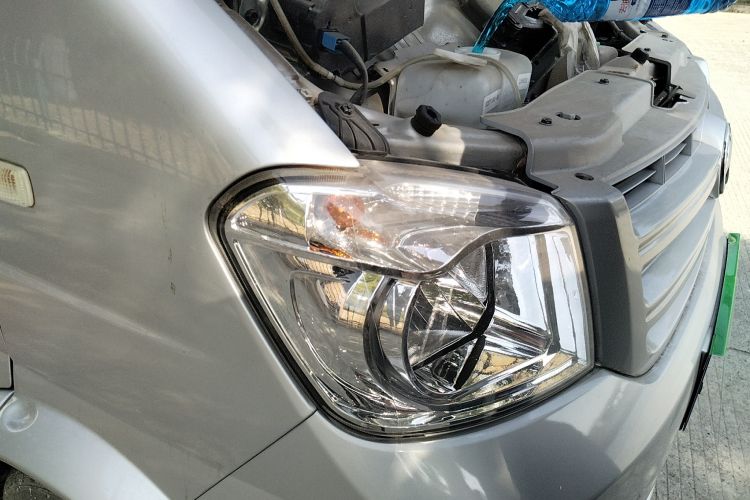 Used Dongfeng Xiaokang K07S 2019 1.2L Practical Version China VI Standard DK12 Right Front Headlight