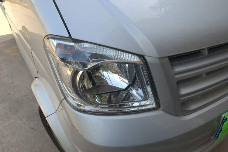 Used Dongfeng Xiaokang K07S 2019 1.2L Practical Version China VI Standard DK12 Right Front Headlight