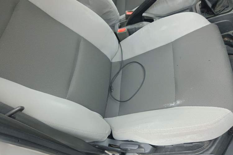 Used Dongfeng Xiaokang K07S 2019 1.2L Practical Version China VI Standard DK12 Right Front Seat