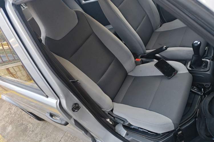 Used Dongfeng Xiaokang K07S 2019 1.2L Practical Version China VI Standard DK12 Right Front Seat