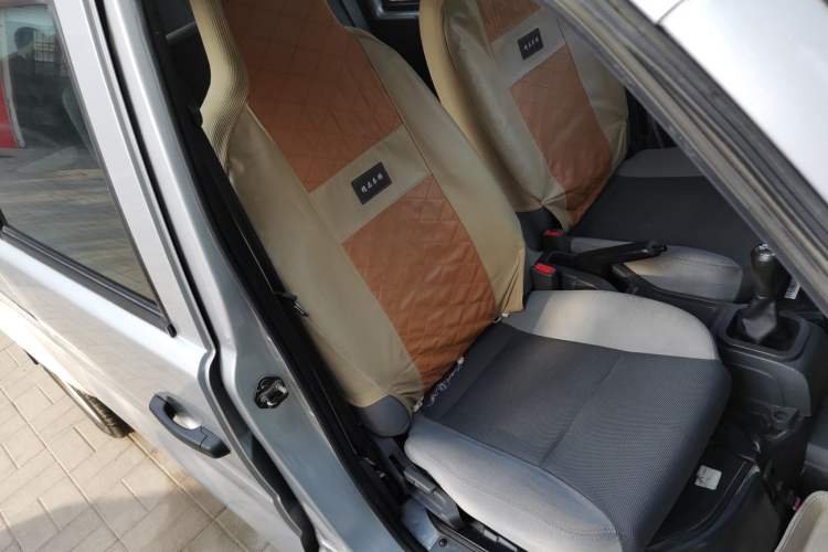 Used Dongfeng Xiaokang K07S 2019 1.2L Practical Version China VI Standard DK12 Right Front Seat