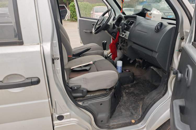 Used Dongfeng Xiaokang K07S 2019 1.2L Practical Version China VI Standard DK12 Right Front Seat
