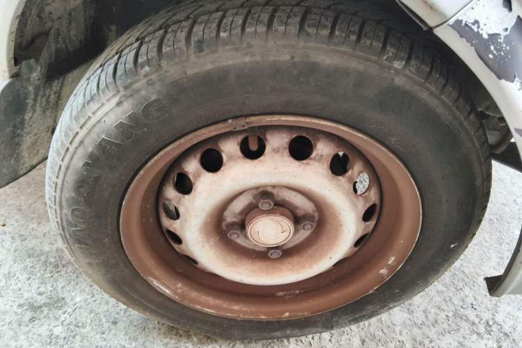 Used Dongfeng Xiaokang K07S 2019 1.2L Practical Version China VI Standard DK12 Right Front Wheel Hub