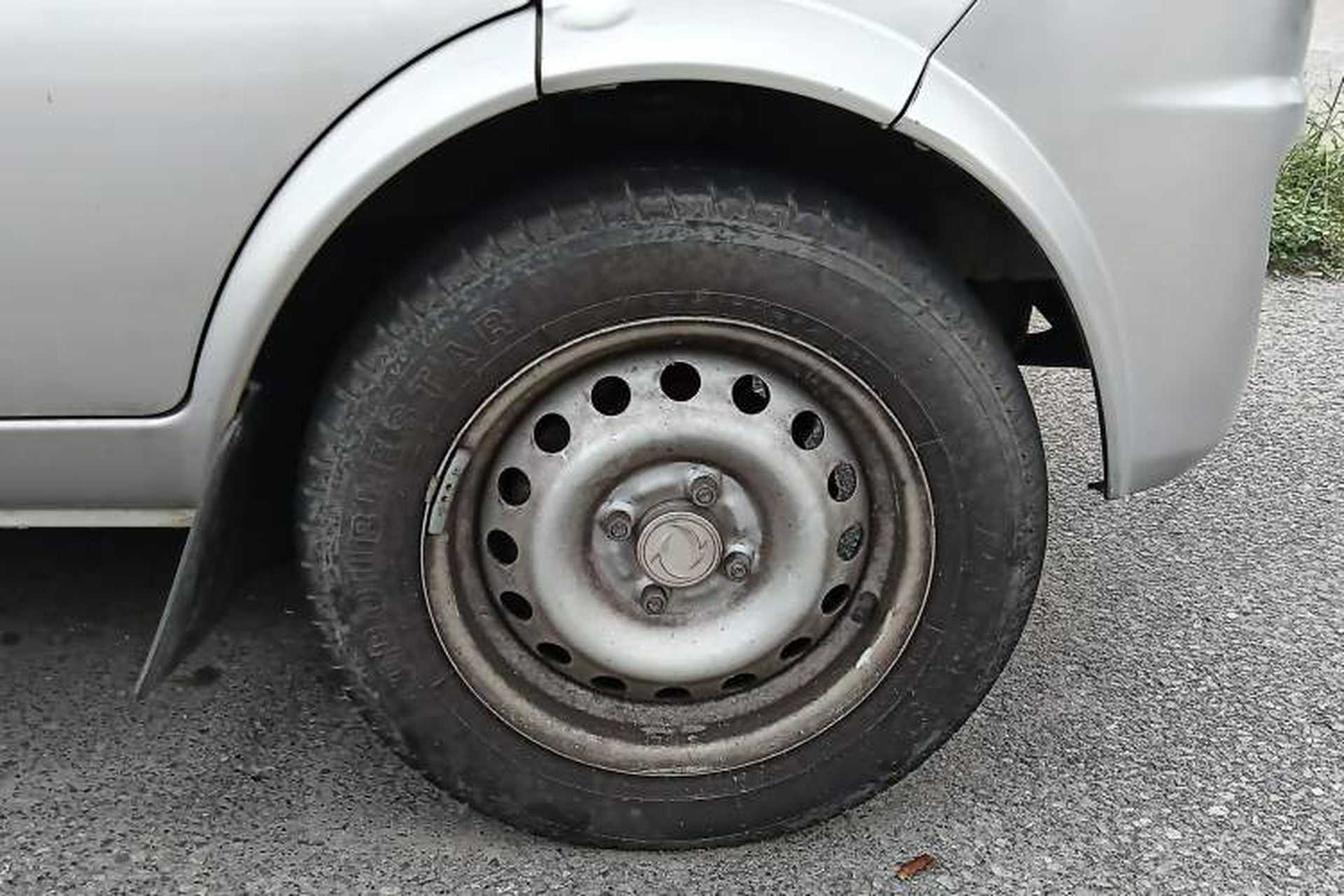 Used Dongfeng Xiaokang K07S 2019 1.2L Practical Version China VI Standard DK12 Right Front Wheel Hub