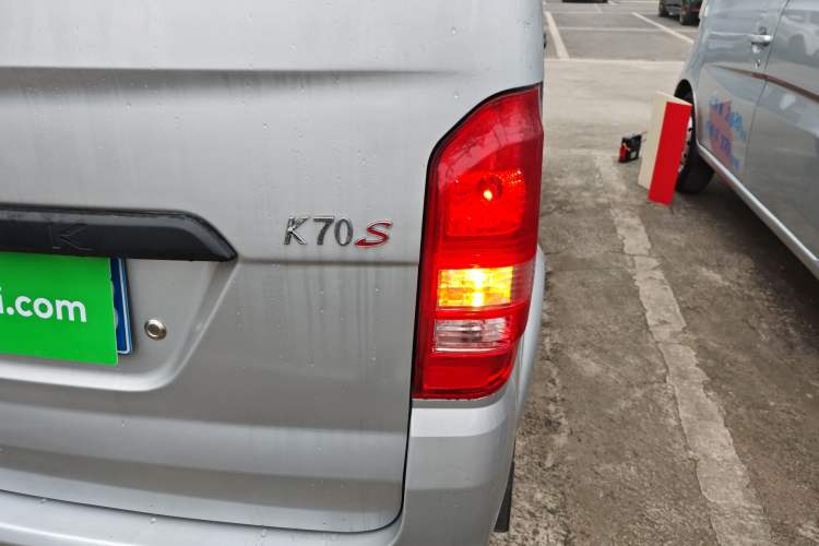 Used Dongfeng Xiaokang K07S 2019 1.2L Practical Version China VI Standard DK12 Right Rear Taillight