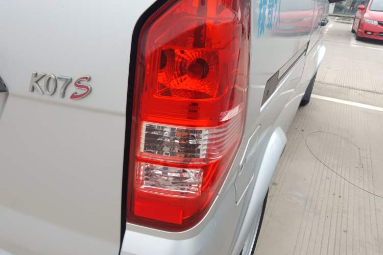 Used Dongfeng Xiaokang K07S 2019 1.2L Practical Version China VI Standard DK12 Right Rear Taillight