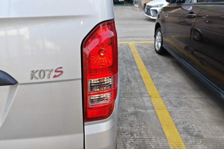 Used Dongfeng Xiaokang K07S 2019 1.2L Practical Version China VI Standard DK12 Right Rear Taillight