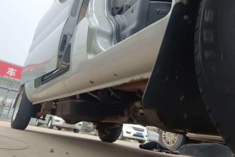 Used Dongfeng Xiaokang K07S 2019 1.2L Practical Version China VI Standard DK12 Right Side Sill