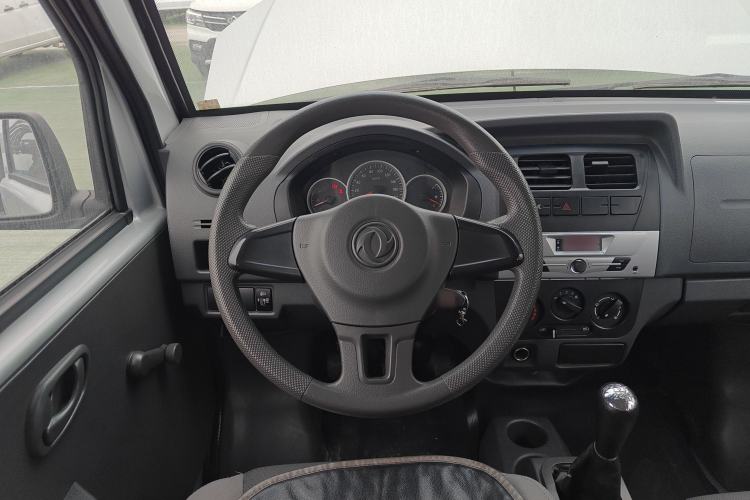 Used Dongfeng Xiaokang K07S 2019 1.2L Practical Version China VI Standard DK12 Steering Wheel