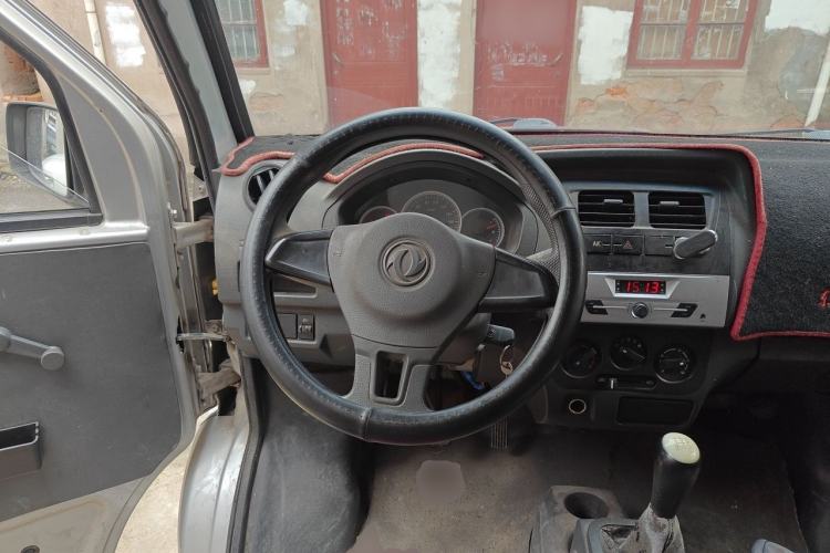 Used Dongfeng Xiaokang K07S 2019 1.2L Practical Version China VI Standard DK12 Steering Wheel