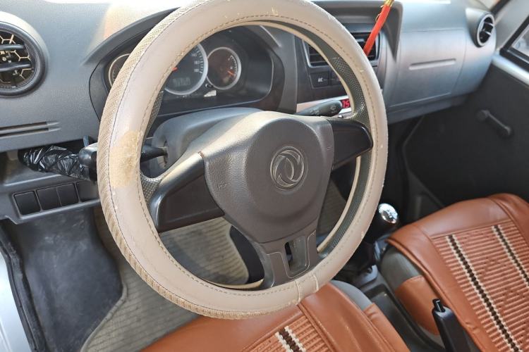 Used Dongfeng Xiaokang K07S 2019 1.2L Practical Version China VI Standard DK12 Steering Wheel