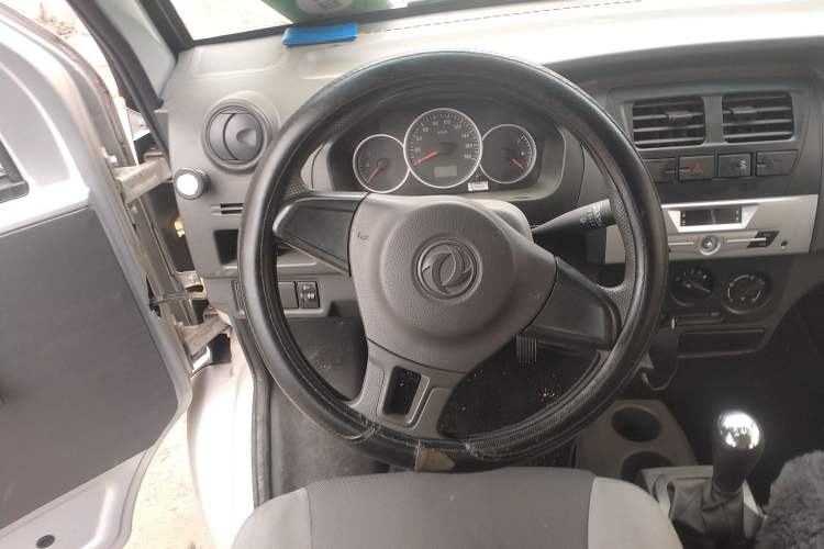 Used Dongfeng Xiaokang K07S 2019 1.2L Practical Version China VI Standard DK12 Steering Wheel