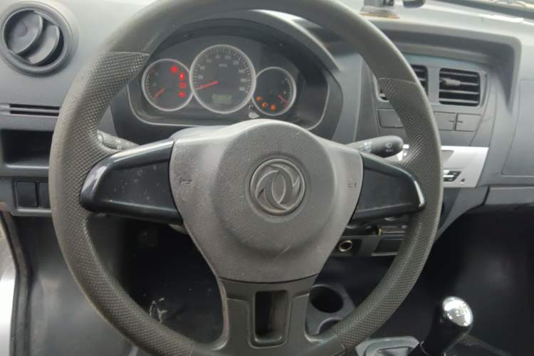 Used Dongfeng Xiaokang K07S 2019 1.2L Practical Version China VI Standard DK12 Steering Wheel