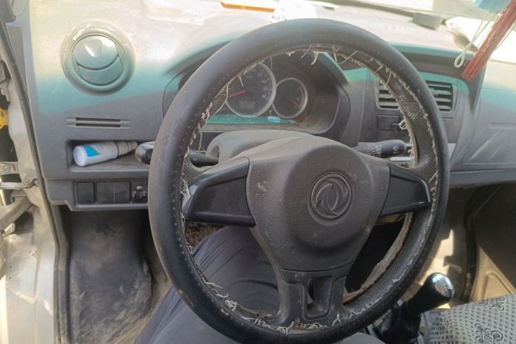 Used Dongfeng Xiaokang K07S 2019 1.2L Practical Version China VI Standard DK12 Steering Wheel