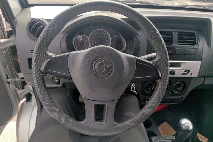 Used Dongfeng Xiaokang K07S 2019 1.2L Practical Version China VI Standard DK12 Steering Wheel