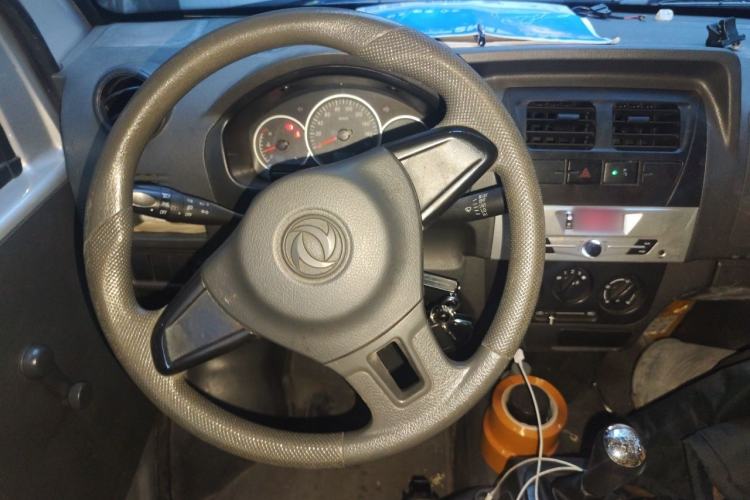 Used Dongfeng Xiaokang K07S 2019 1.2L Practical Version China VI Standard DK12 Steering Wheel