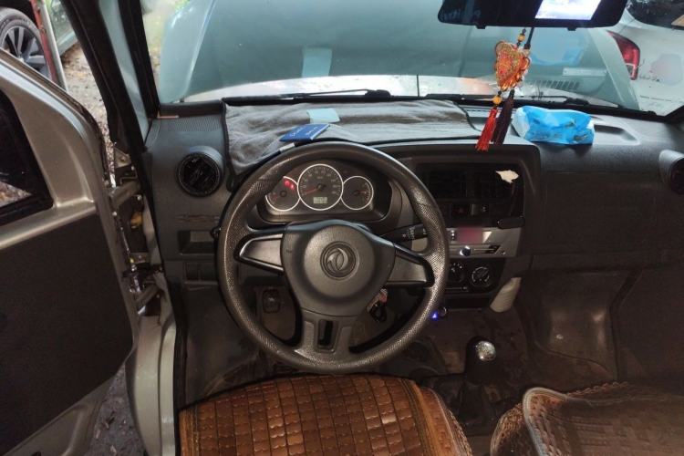 Used Dongfeng Xiaokang K07S 2019 1.2L Practical Version China VI Standard DK12 Steering Wheel