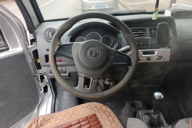 Used Dongfeng Xiaokang K07S 2019 1.2L Practical Version China VI Standard DK12 Steering Wheel