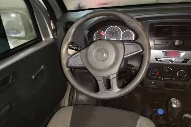 Used Dongfeng Xiaokang K07S 2019 1.2L Practical Version China VI Standard DK12 Steering Wheel