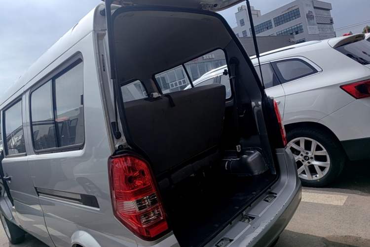 Used Dongfeng Xiaokang K07S 2019 1.2L Practical Version China VI Standard DK12 Trunk
