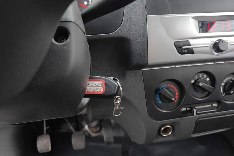 Used Dongfeng Xiaokang K07S 2019 1.2L Practical Version China VI Standard DK12 Vehicle Key