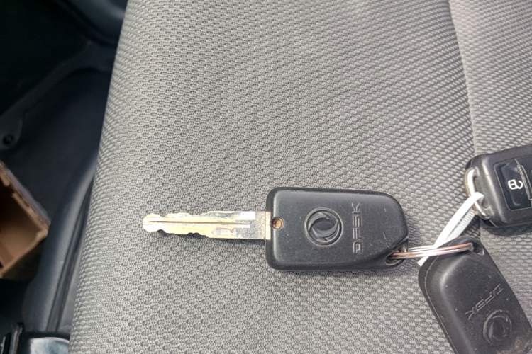 Used Dongfeng Xiaokang K07S 2019 1.2L Practical Version China VI Standard DK12 Vehicle Key