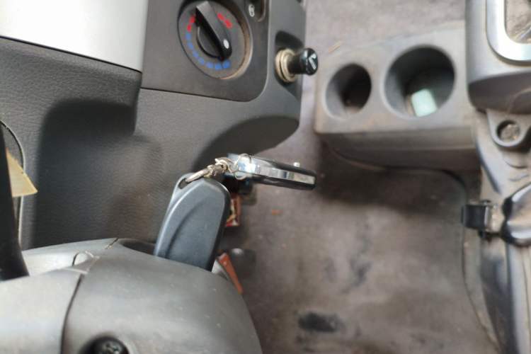Used Dongfeng Xiaokang K07S 2019 1.2L Practical Version China VI Standard DK12 Vehicle Key