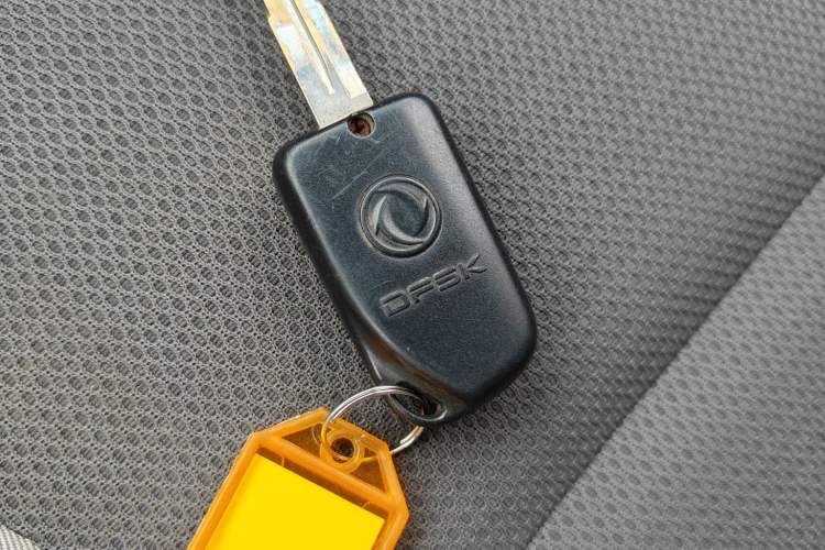 Used Dongfeng Xiaokang K07S 2019 1.2L Practical Version China VI Standard DK12 Vehicle Key
