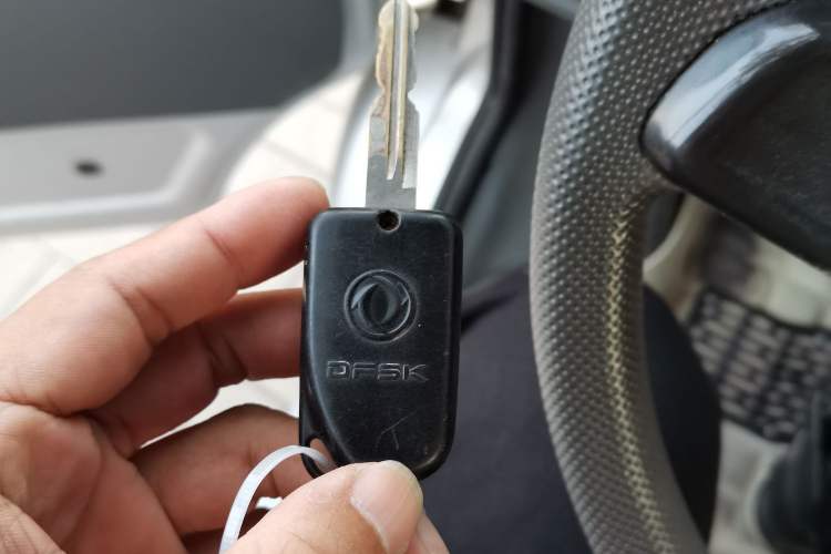 Used Dongfeng Xiaokang K07S 2019 1.2L Practical Version China VI Standard DK12 Vehicle Key
